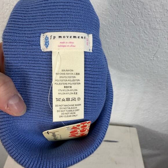 NWT Free People Movement Iconic Buti Blue Knit Beanie with Orange Design Casual - Picture 4 of 6